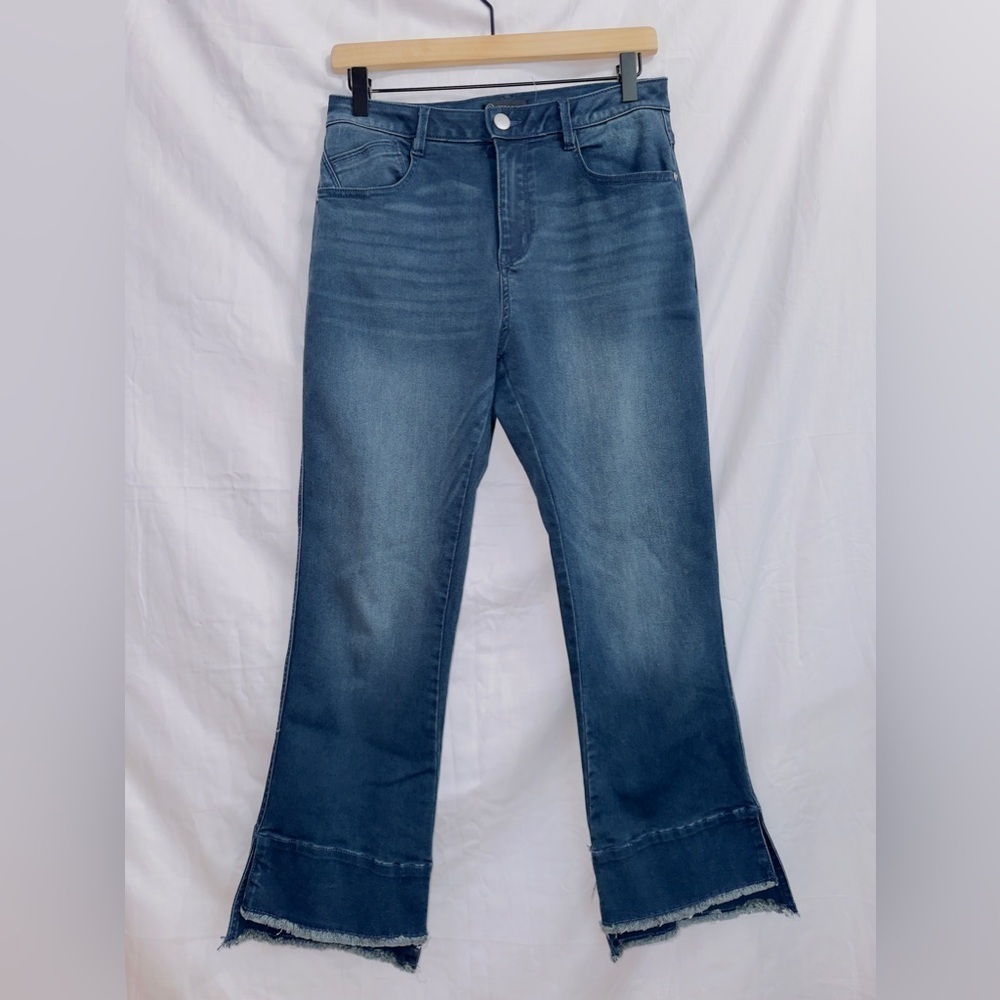 Versona Dark Wash Denim High Rise Cropped Flare Jean size 6